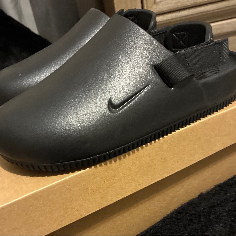 Nike Kids Black Slip-On Slippers